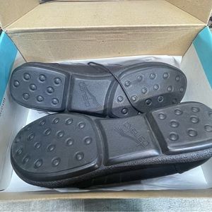Women’s Dansko shoes size 8 black pre owned